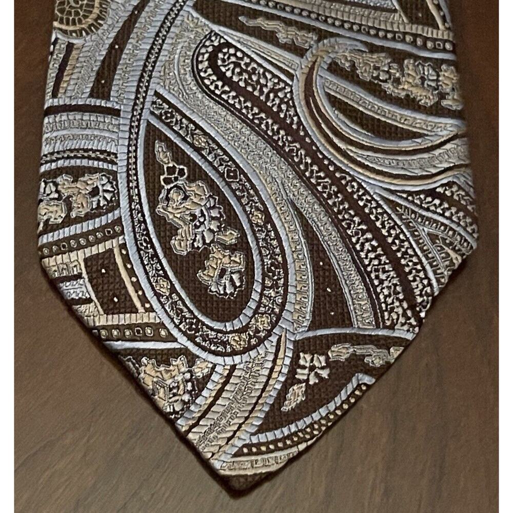 Tasso Ella Brown Hand Made 100% Silk Men’a Neck Tie Made In China